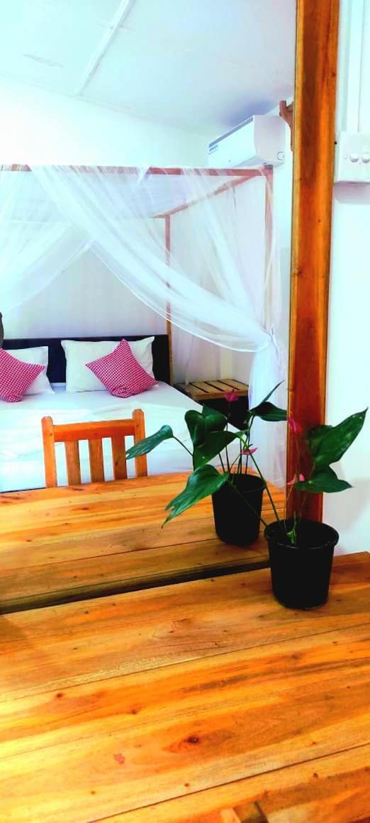 Swiss Kiss Beach Resort 乌普韦利 外观 照片