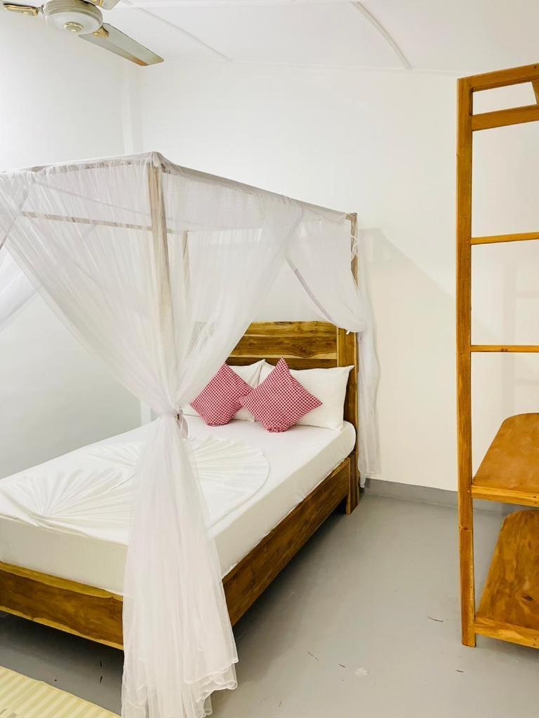 Swiss Kiss Beach Resort 乌普韦利 外观 照片