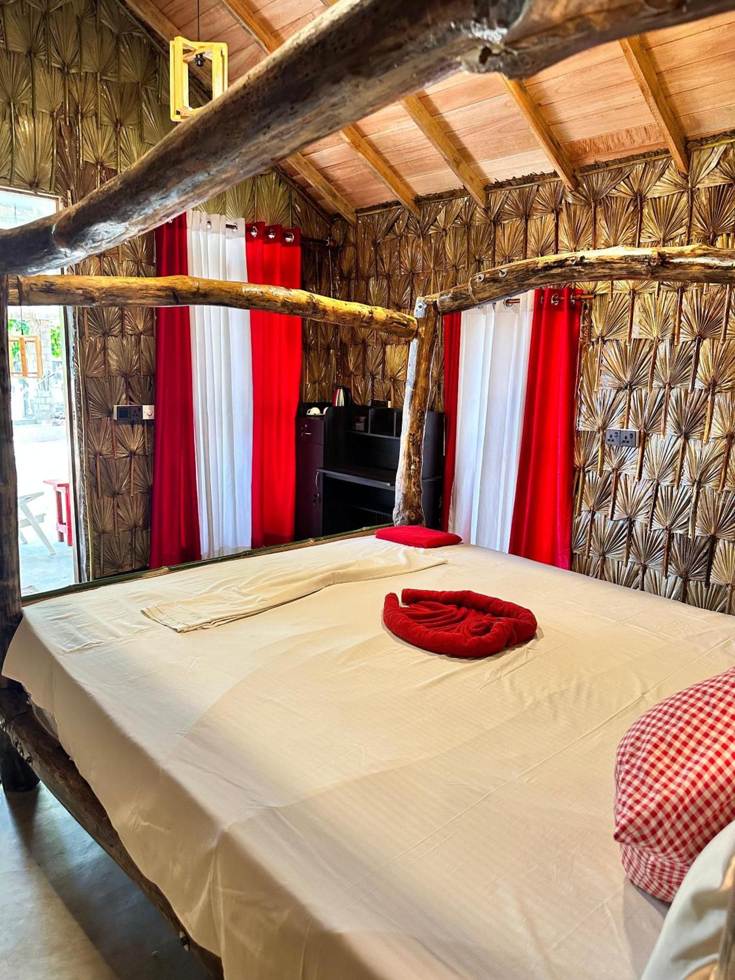 Swiss Kiss Beach Resort 乌普韦利 外观 照片